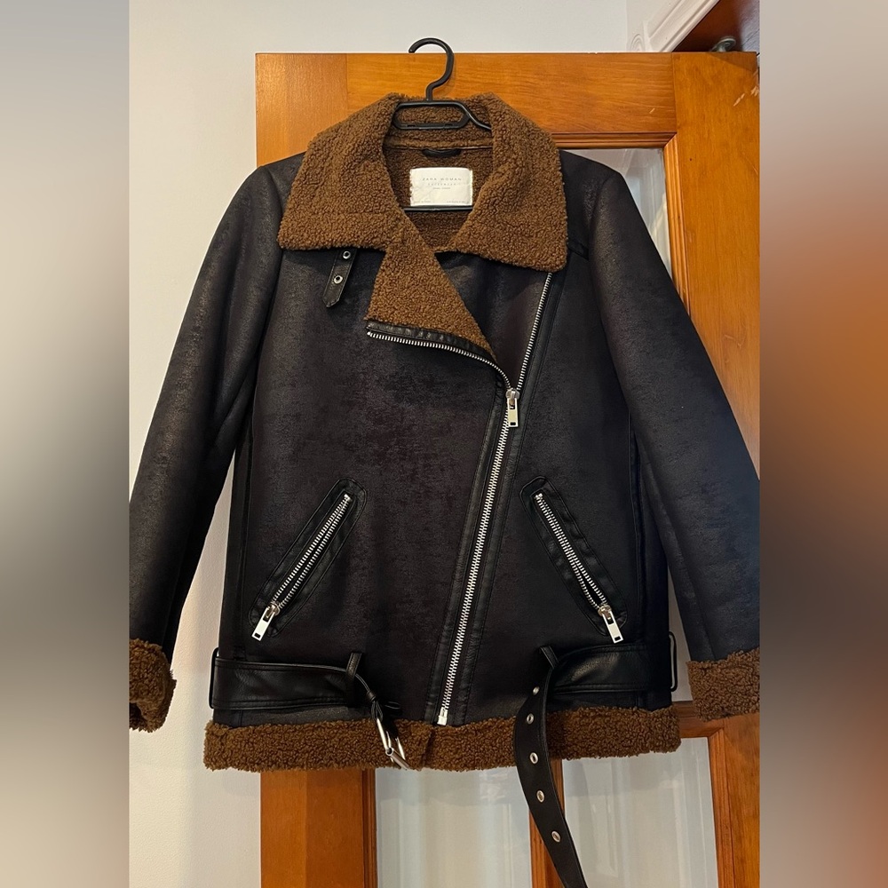 Zara Textured Biker Jacket in Black XS
